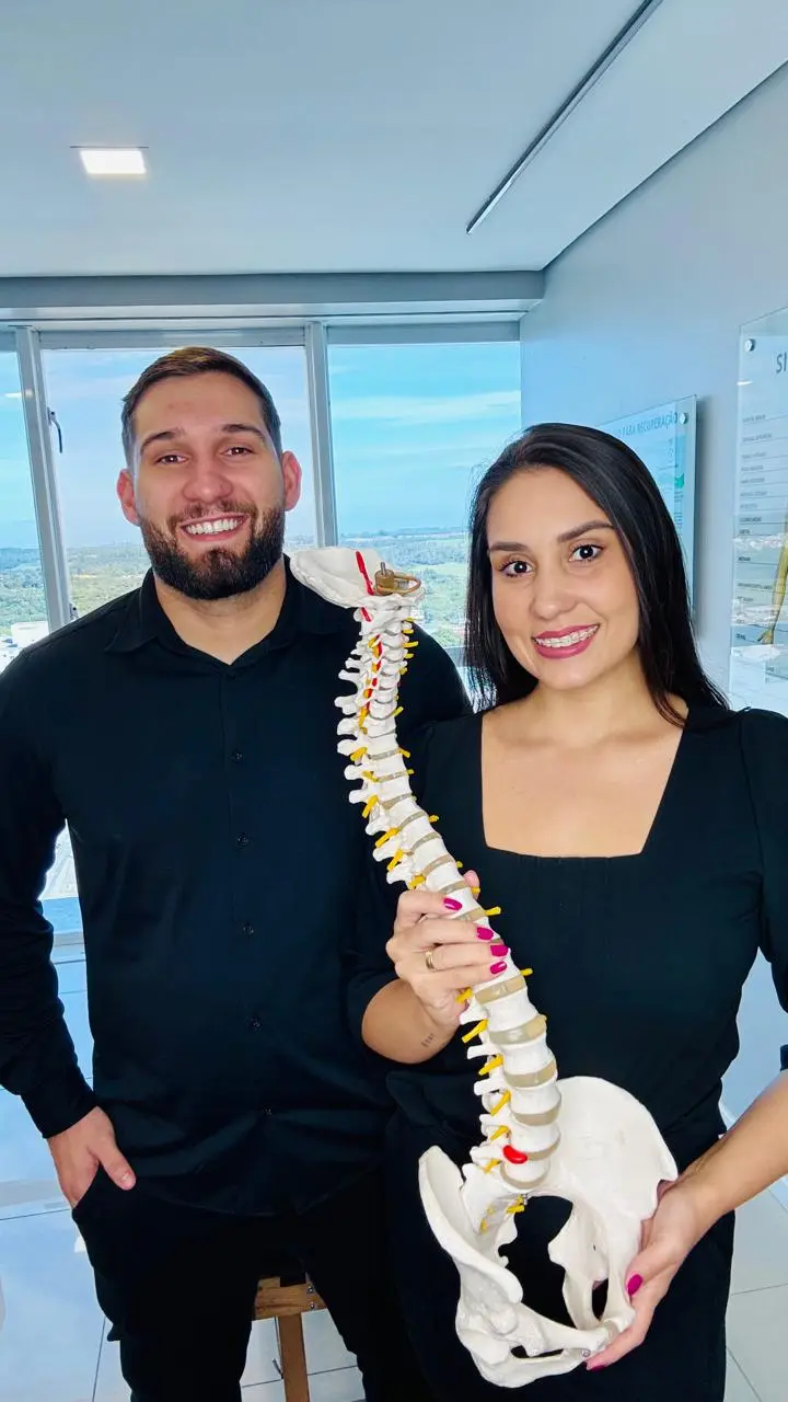 Equipe de Quiropraxistas da Clínica Coluna mais Leve em Gravataí-RS